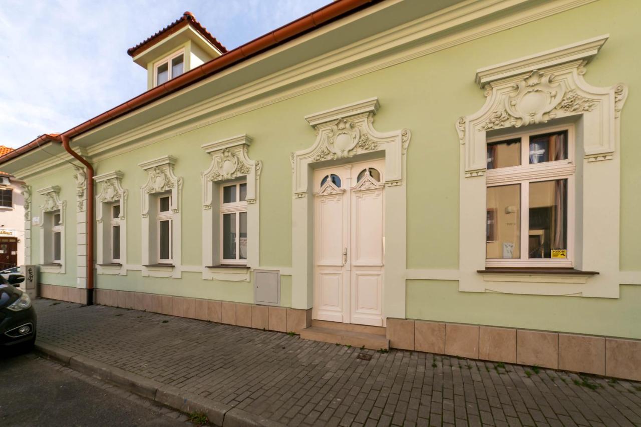 New Studio 3 - Self Check In, Parking Possible, Weekend Free Parking Bratislava Bagian luar foto