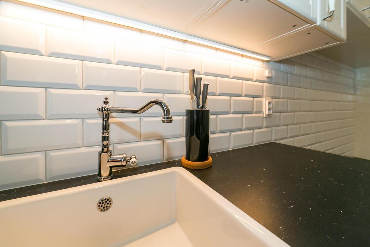 New Studio 3 - Self Check In, Parking Possible, Weekend Free Parking Bratislava Bagian luar foto